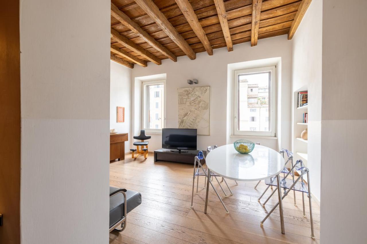 Modern apartment in Campo de Fiori Roma Exterior foto